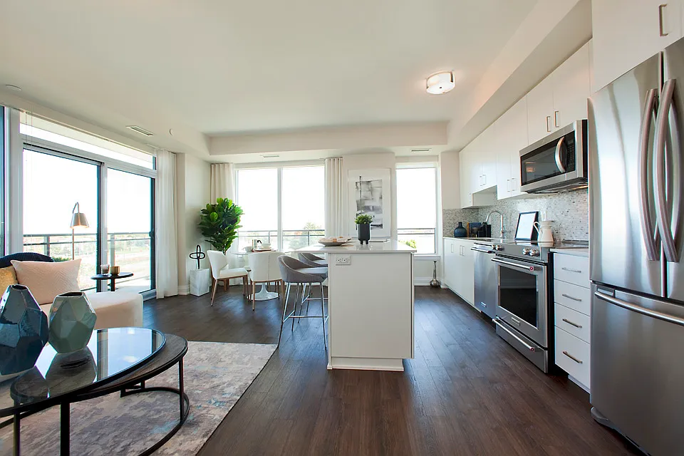 The Taunton Apartments, Luxury Rental Living in Oakville! — Photo 1