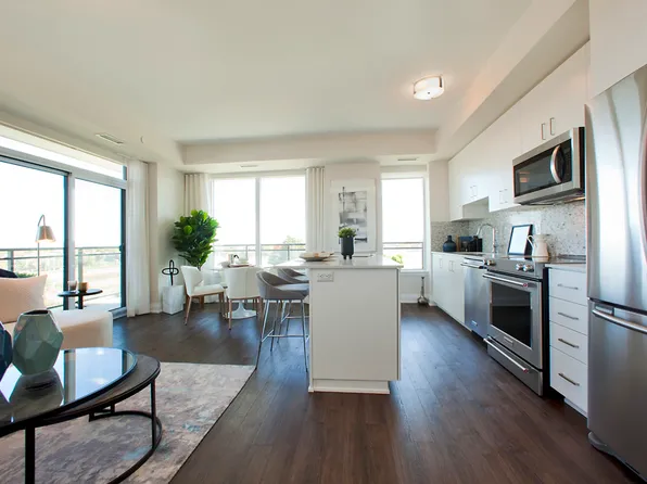 The Taunton Apartments, Luxury Rental Living in Oakville!, 2333 Taunton Rd, Oakville, ON L6H 0N5