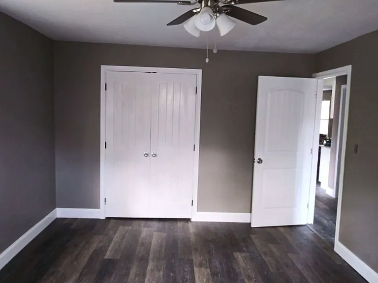 1126 Park Cir — Photo 6