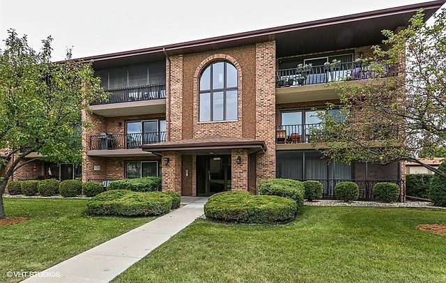 1st image of 11115 S Heritage Dr #2B