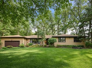 11 Mount Ct, East Brunswick, NJ 08816