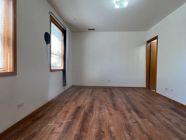 515 S Maplewood Ave #2 — Photo 3