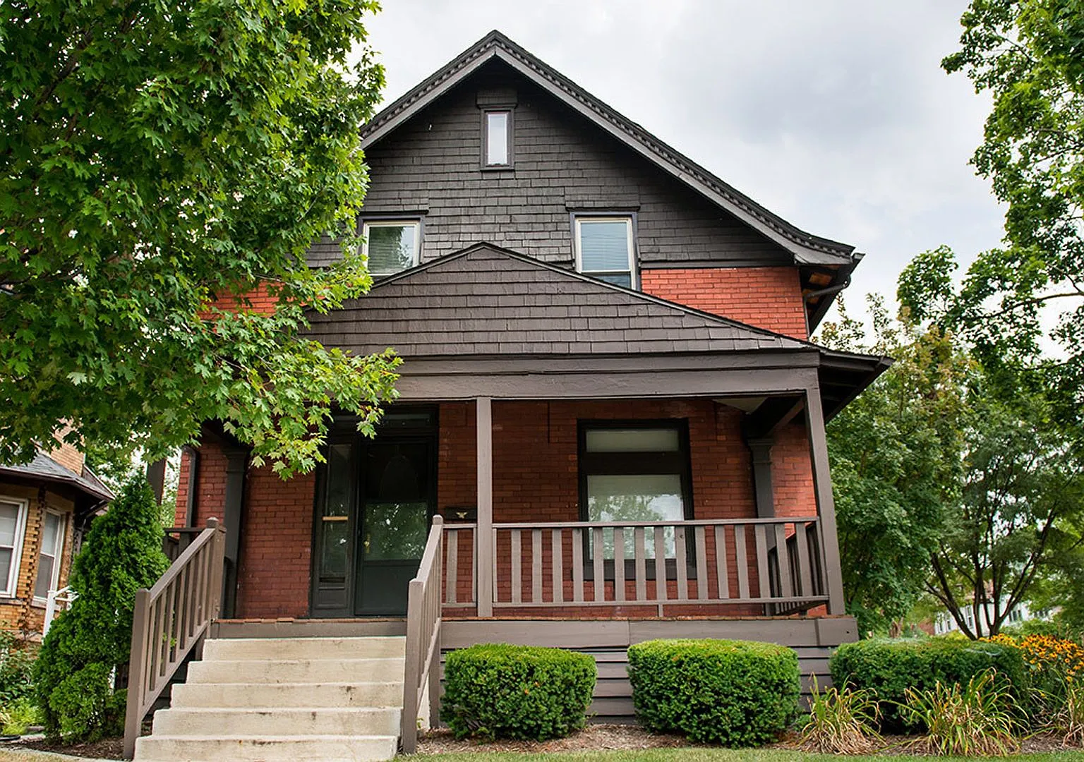 4 bed, 2.0 bath, $2,200 — Photo 1