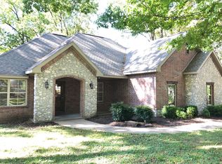 1595 N Maxwell Dr, Fayetteville, AR 72703