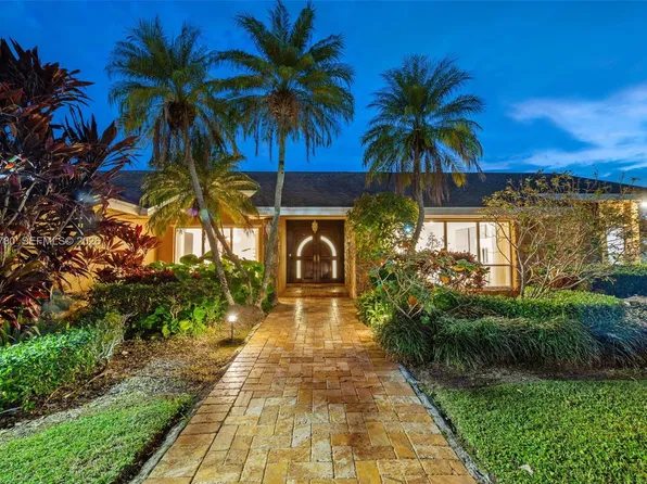 7720 SW 183rd Ter, Palmetto Bay, FL 33157