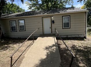 2675 S Holyoke St, Wichita, KS 67210