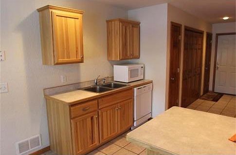 3rd image of 15037 Garland Dr