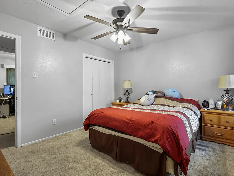 2658 Patricia Ln — Photo 15