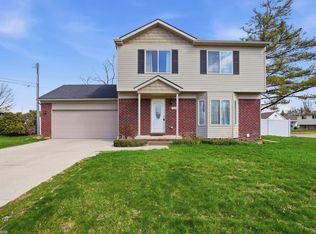 506 W Woodside Ave, Madison Heights, MI