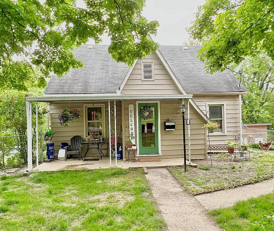 526 Indiana Ave photo 1