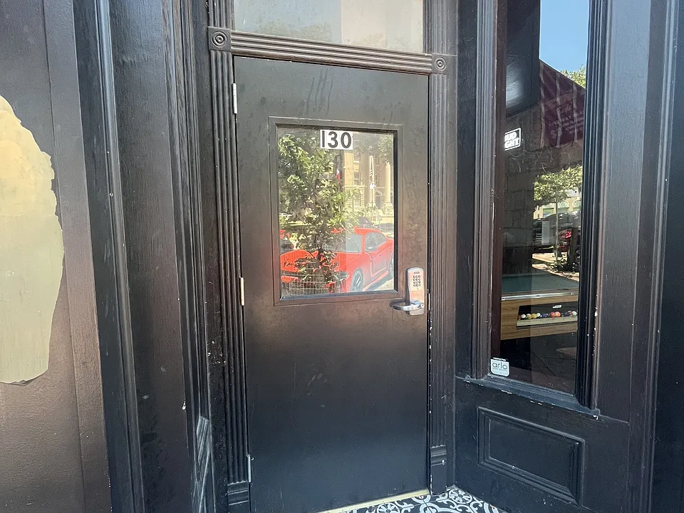 130 E San Antonio St #B