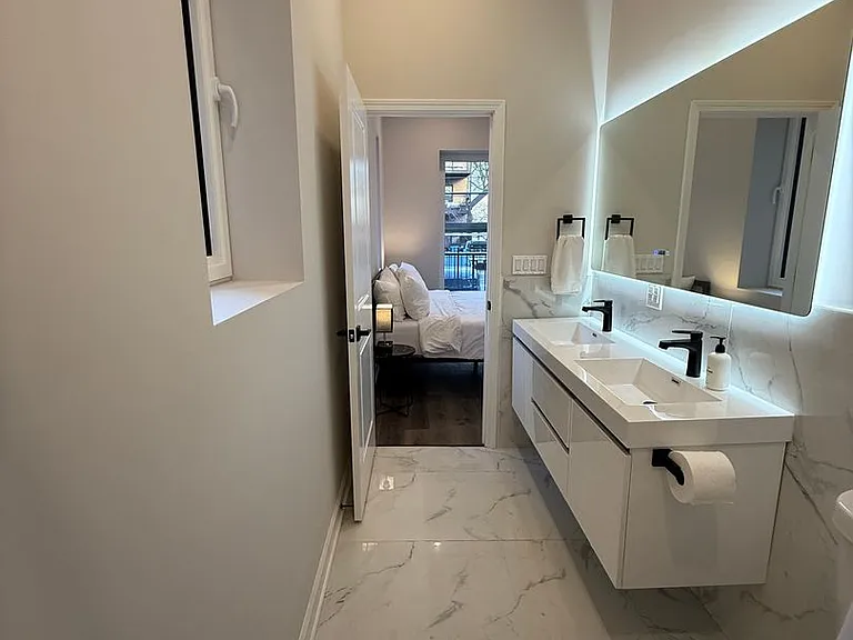 1635 S California Ave — Photo 53
