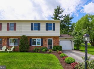 210 Boxwood Rd, Manchester, PA 17345