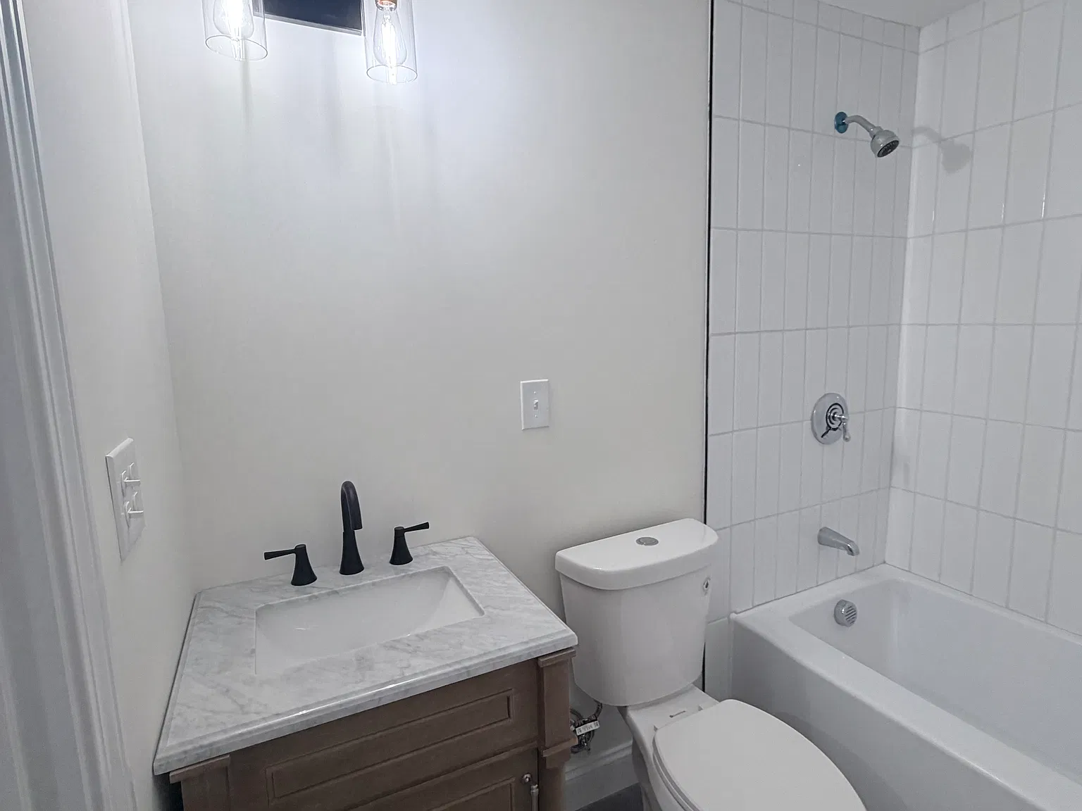 2 bed, 950 sqft, $2,500 — Photo 3