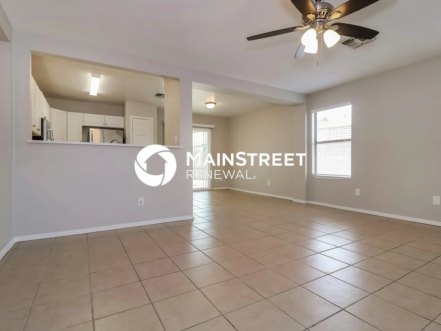 11841 W Corrine Dr — Photo 4