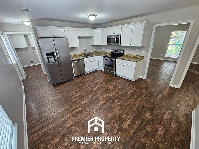 2933 Billy Cross Dr — Photo 6