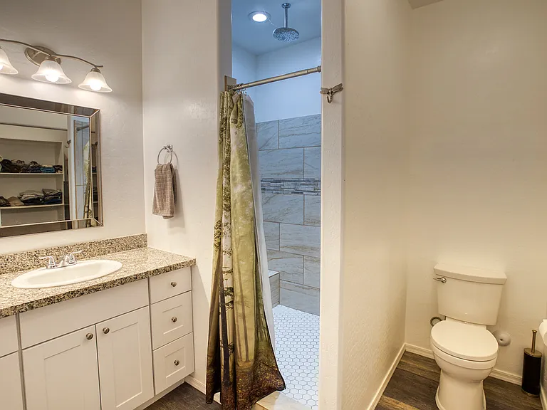 1141 W Cross Creek Ln — Photo 21