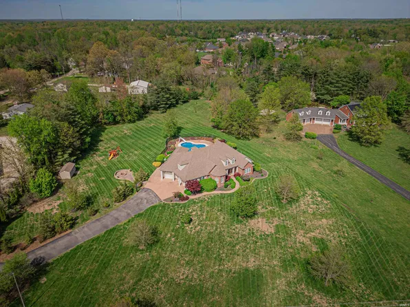 6700 Jenner Rd, Newburgh, IN 47630