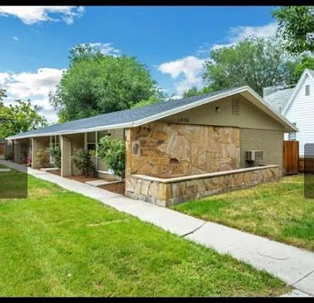 1436 S Roberta St #1