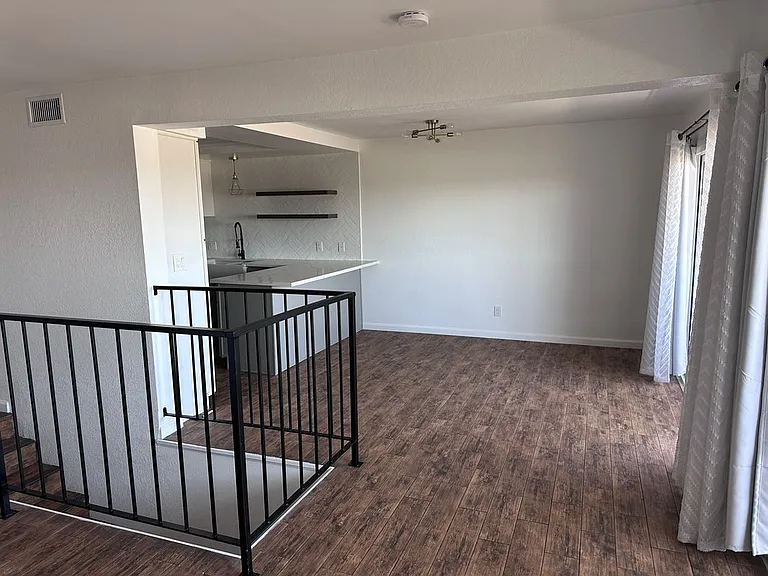 2503 E 21st St #108 — Photo 11