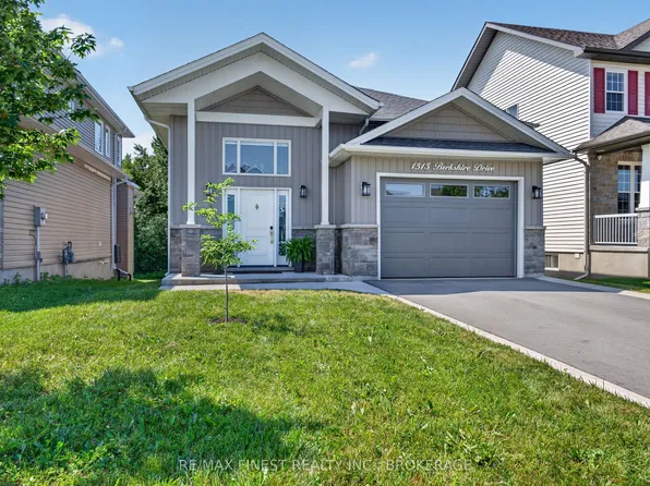 1515 Berkshire Dr, Kingston, ON K7P 0S7
