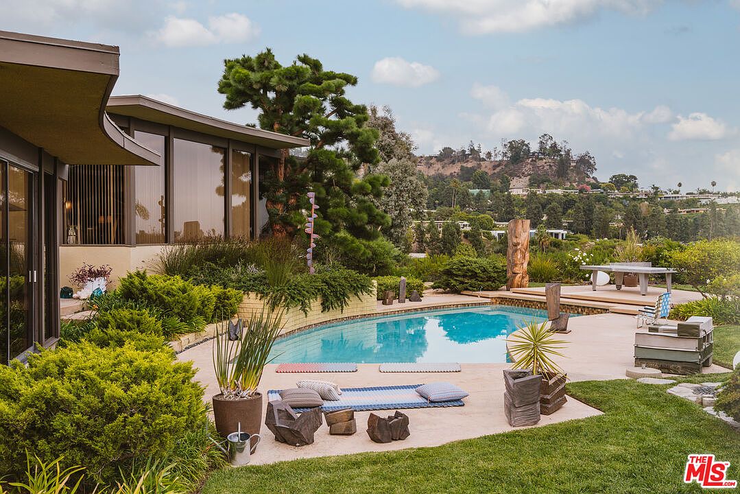 1650 Carla Rdg Beverly Hills Ca 90210, Carla S Landscape Design Chico California