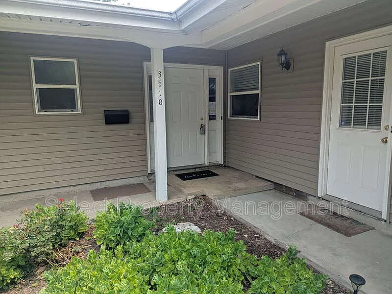 3510 Glencairn Dr — Photo 2