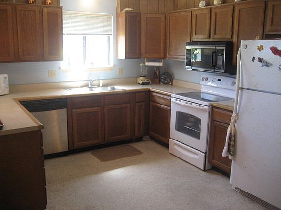 2nd image of 317 Diana Dr #399