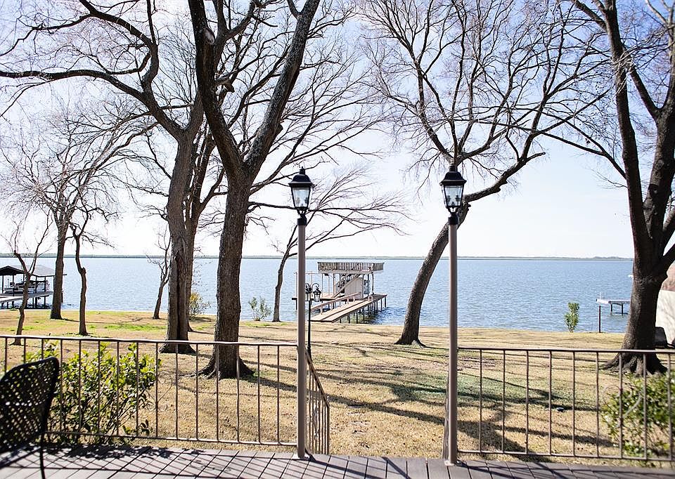 1st image of 11 Big Oak Cir