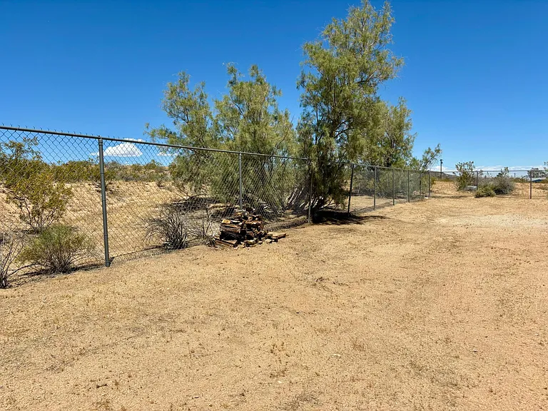 57623 Lone Tree Ln — Photo 25