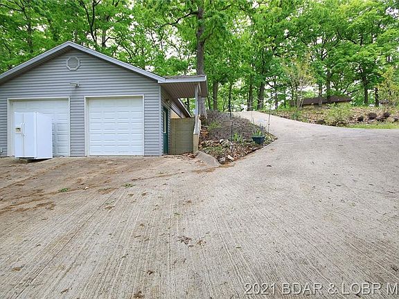 2nd image of 373 Glan Tai Dr