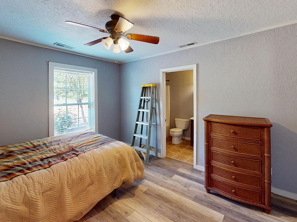 25th image of 1532 Jackson Hill Rd