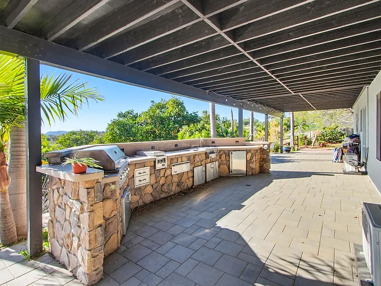 25147 Jack Rabbit Acres #2 — Photo 11