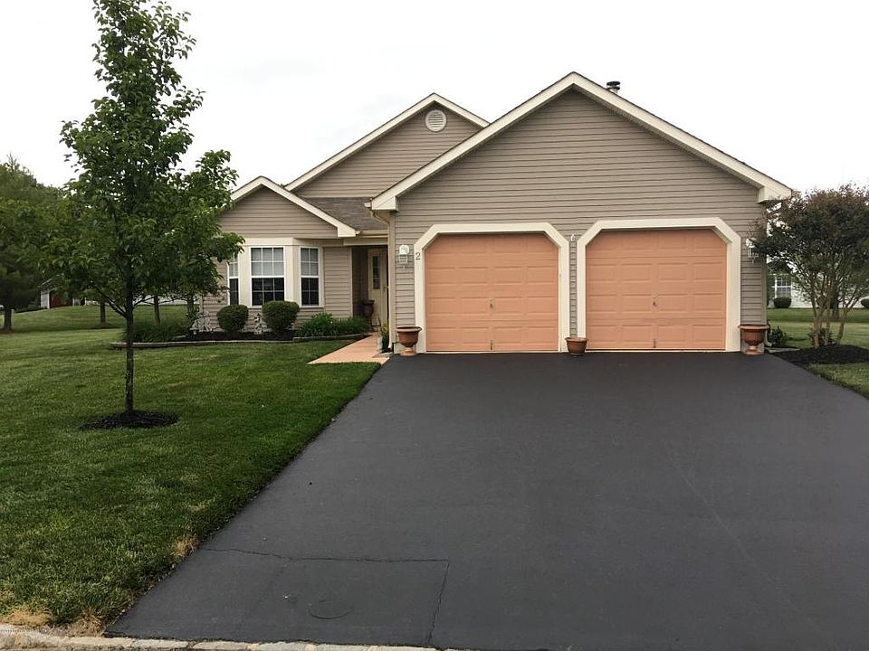 1st image of 2 Roseville Ct