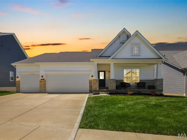 1363 Bloomfield Dr, Eureka, MO 63025
