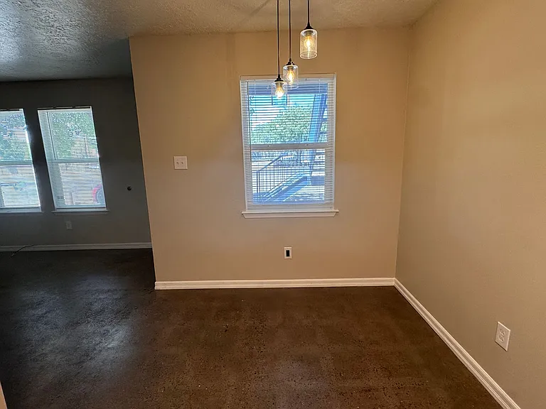 12204 Candelaria Rd NE — Photo 14