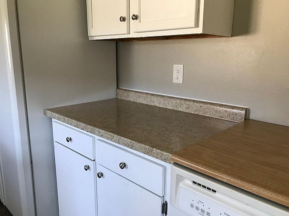 3rd image of 7707 W Waterford Ave