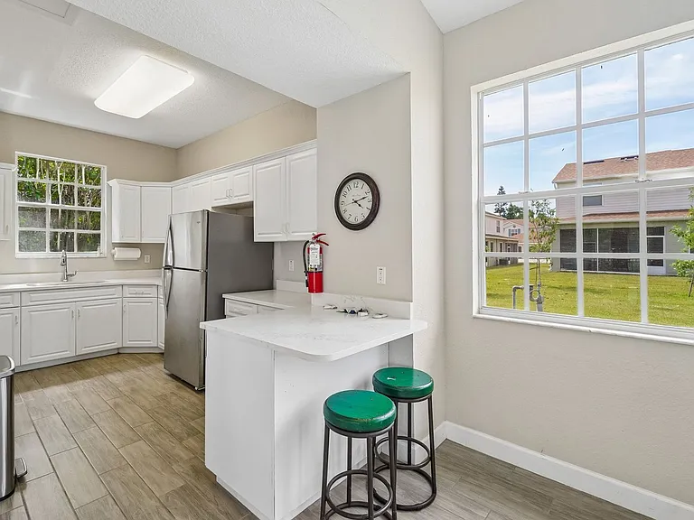 5282 Neil Dr — Photo 42