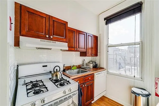 234 Garden St — Photo 3