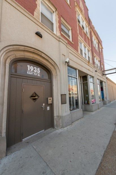 1st image of 1935 E 71st St APT 223