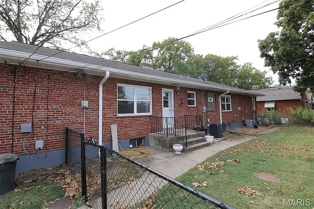 5849 Robert Ave — Photo 4