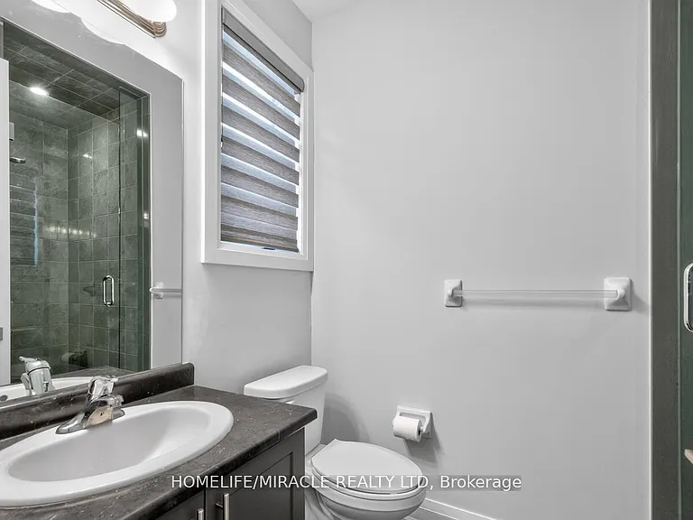 1032 Edinburgh Dr — Photo 44