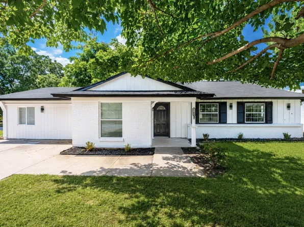 1208 Andrews St, Arlington, TX 76011