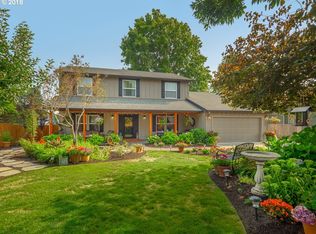 852 NE Sunrise Ln, Hillsboro, OR