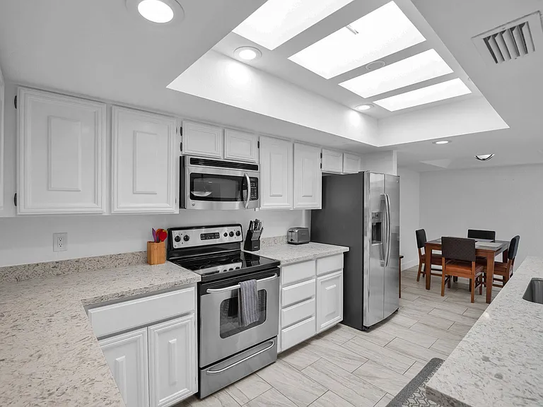 8095 E Via Del Desierto — Photo 13