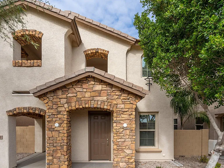 9122 W Coolbrook Ave — Photo 32