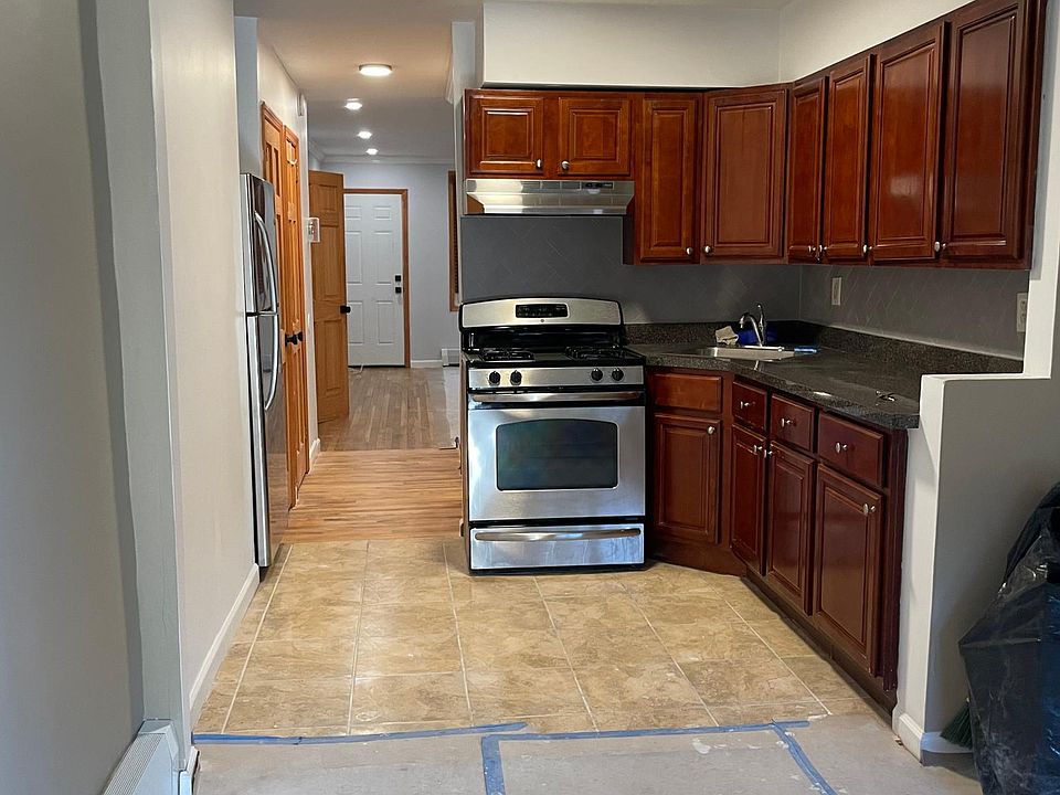 1st image of 10110 Avenue K