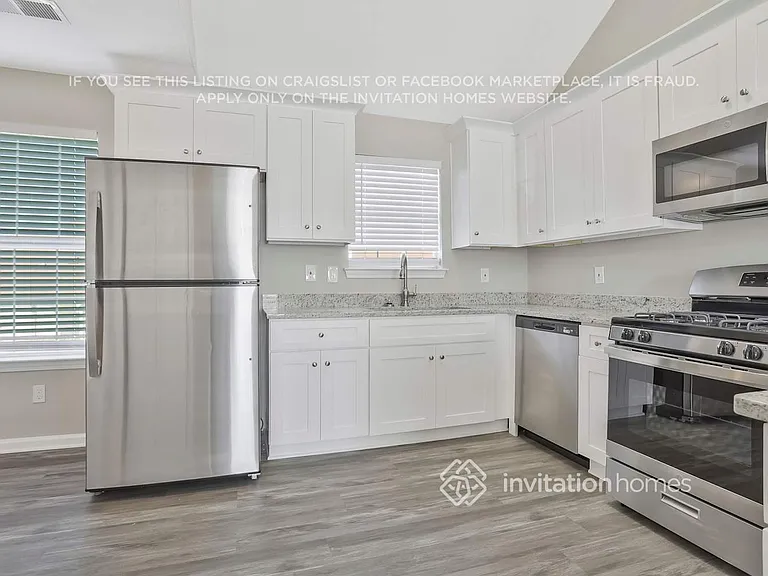 1156 Ruxbury Ct — Photo 8