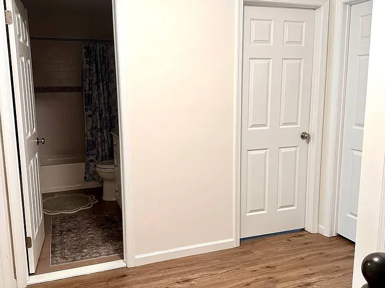 12 Stuart Dr #3 — Photo 16