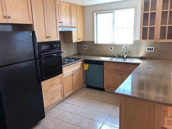 5th image of 59 Southdale Ave